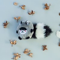 ZippyPaws 進擊小怪獸 條紋控浣熊 啾啾聲 寵物玩具